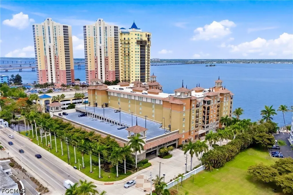 2825 Palm Beach Boulevard Fort Myers FL 33916