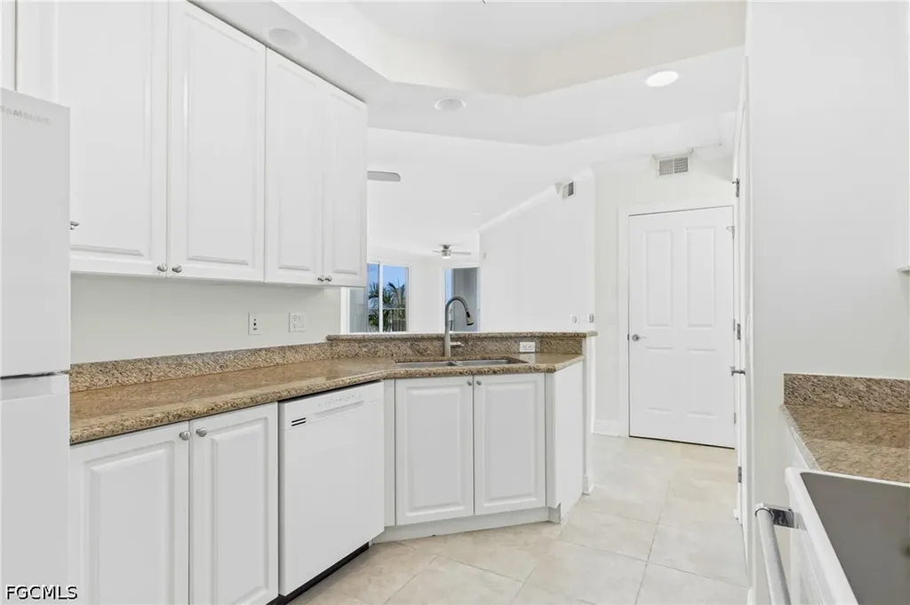 2825 Palm Beach Boulevard Fort Myers FL 33916