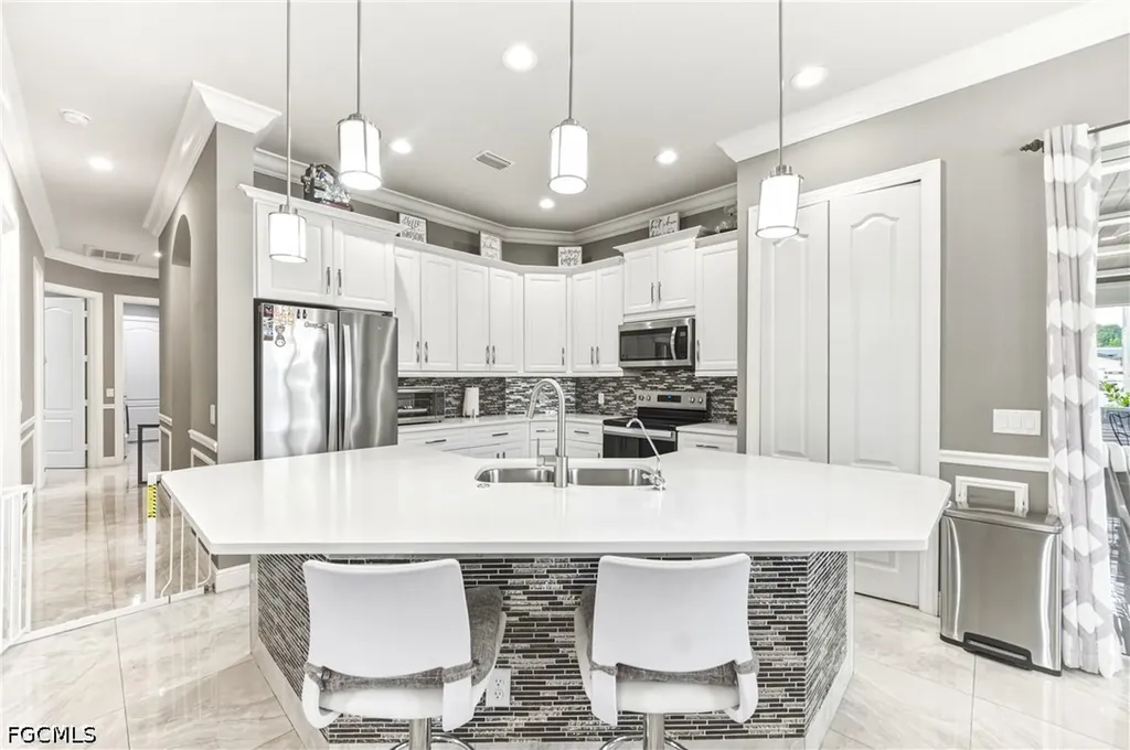1700 43rd Terrace SW Naples FL 34116