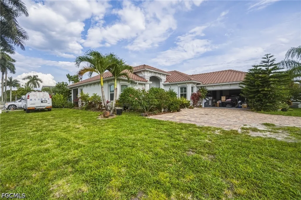 1700 43rd Terrace SW Naples FL 34116