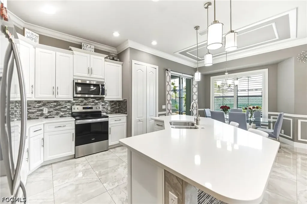 1700 43rd Terrace SW Naples FL 34116