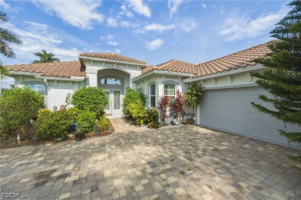 1700 43rd Terrace SW Naples FL 34116