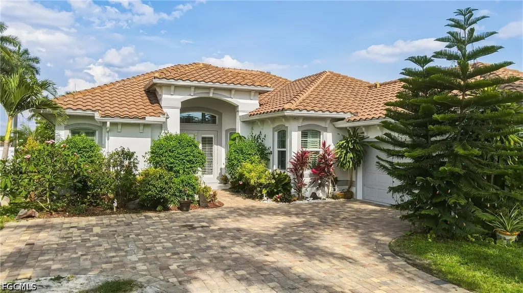 1700 43rd Terrace SW Naples FL 34116
