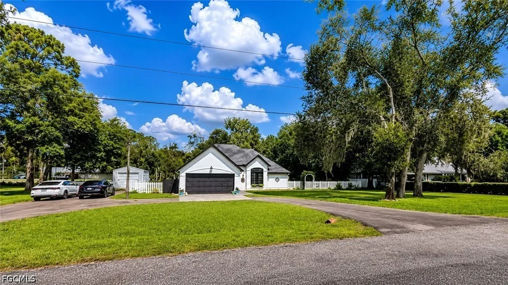 1090 Woods Drive Labelle FL 33935