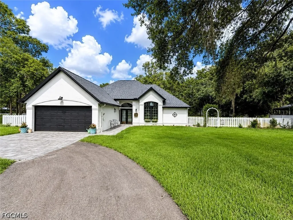 1090 Woods Drive Labelle FL 33935
