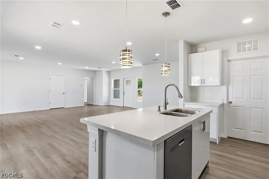 1406 Ford Circle Lehigh Acres FL 33936