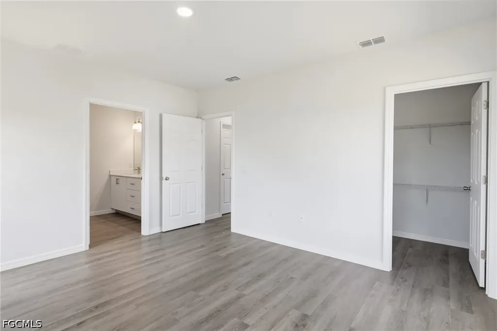 1406 Ford Circle Lehigh Acres FL 33936