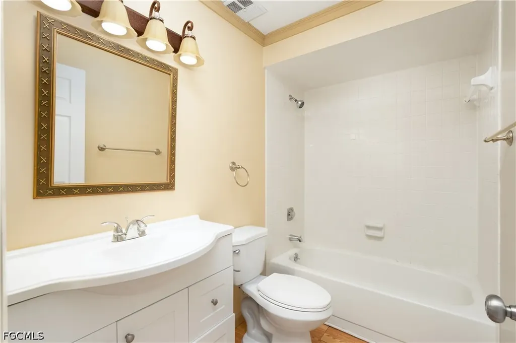 4608 SE 4th Place Cape Coral FL 33904