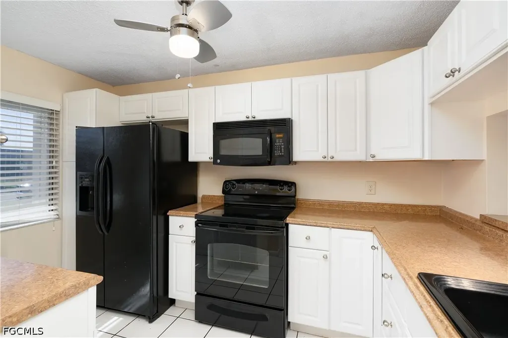 4608 SE 4th Place Cape Coral FL 33904