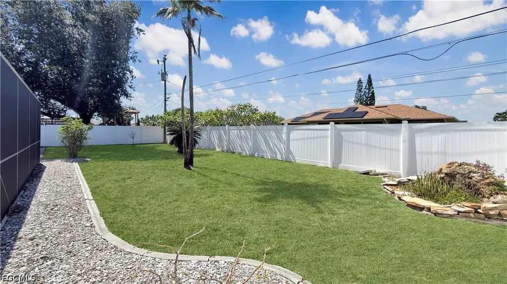 1337 NE Van Loon Terrace Cape Coral FL 33909