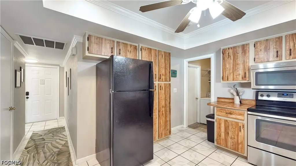 1337 NE Van Loon Terrace Cape Coral FL 33909
