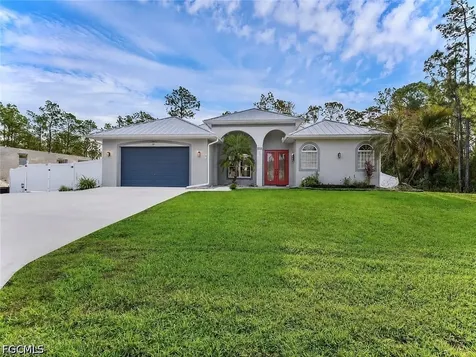 816 Columbus Avenue Lehigh Acres FL 33972