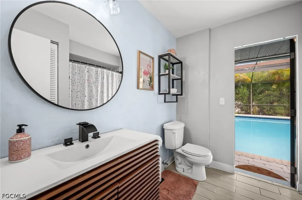 2102 SE 8th Street Cape Coral FL 33990
