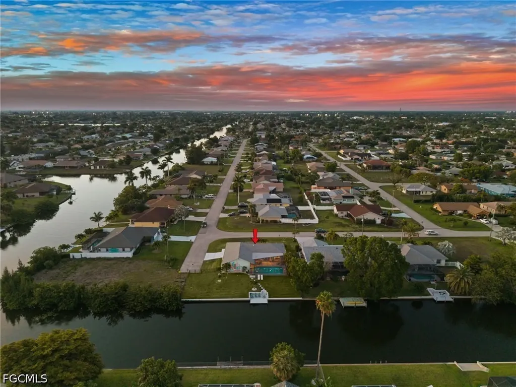 2102 SE 8th Street Cape Coral FL 33990