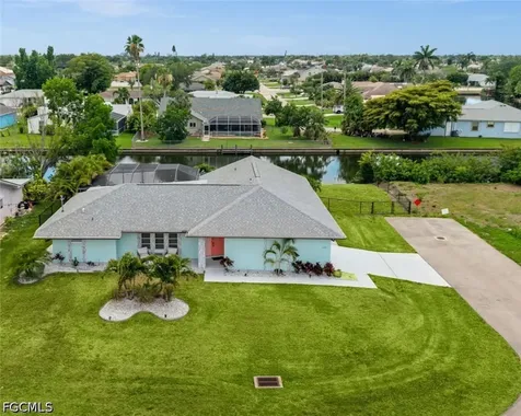 2102 SE 8th Street Cape Coral FL 33990