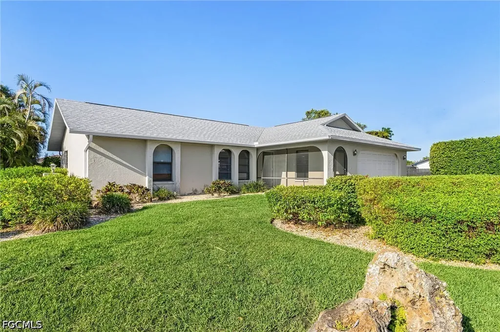 210 SW 43rd Lane Cape Coral FL 33914