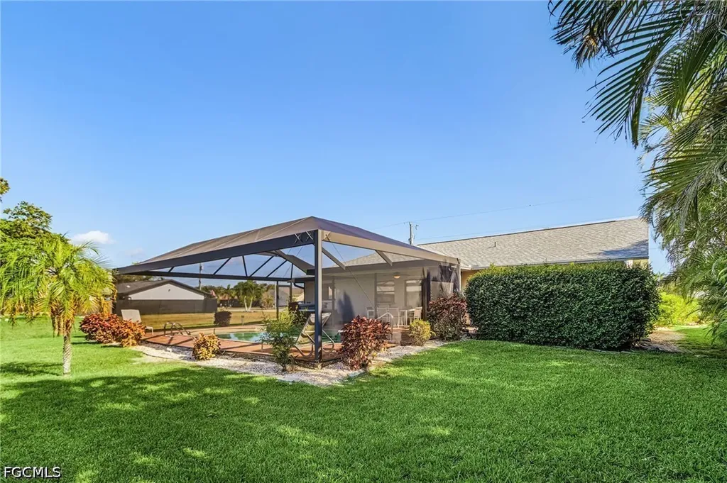 210 SW 43rd Lane Cape Coral FL 33914