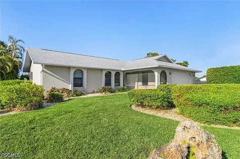 210 SW 43rd Lane Cape Coral FL 33914