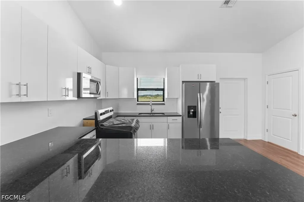 9019 N Indio Circle Labelle FL 33935