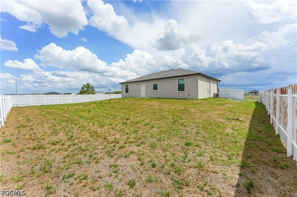 9019 N Indio Circle Labelle FL 33935