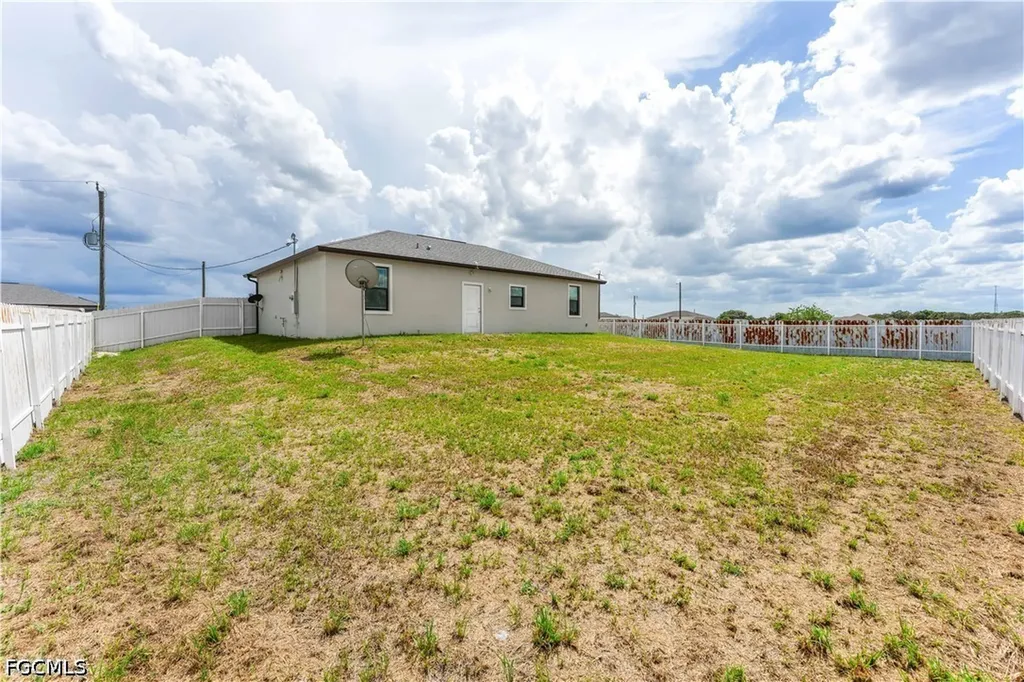 9019 N Indio Circle Labelle FL 33935