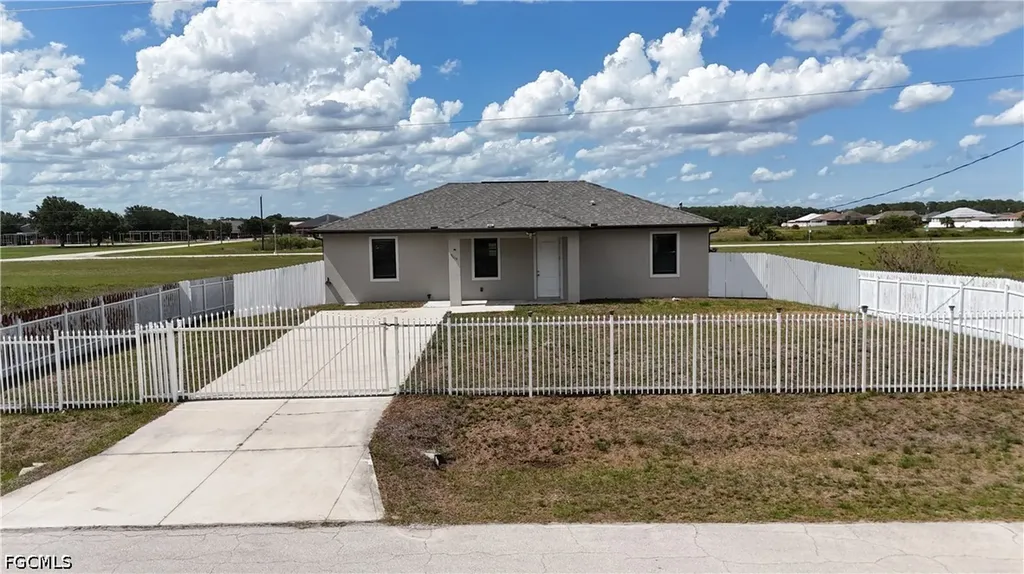 9019 N Indio Circle Labelle FL 33935