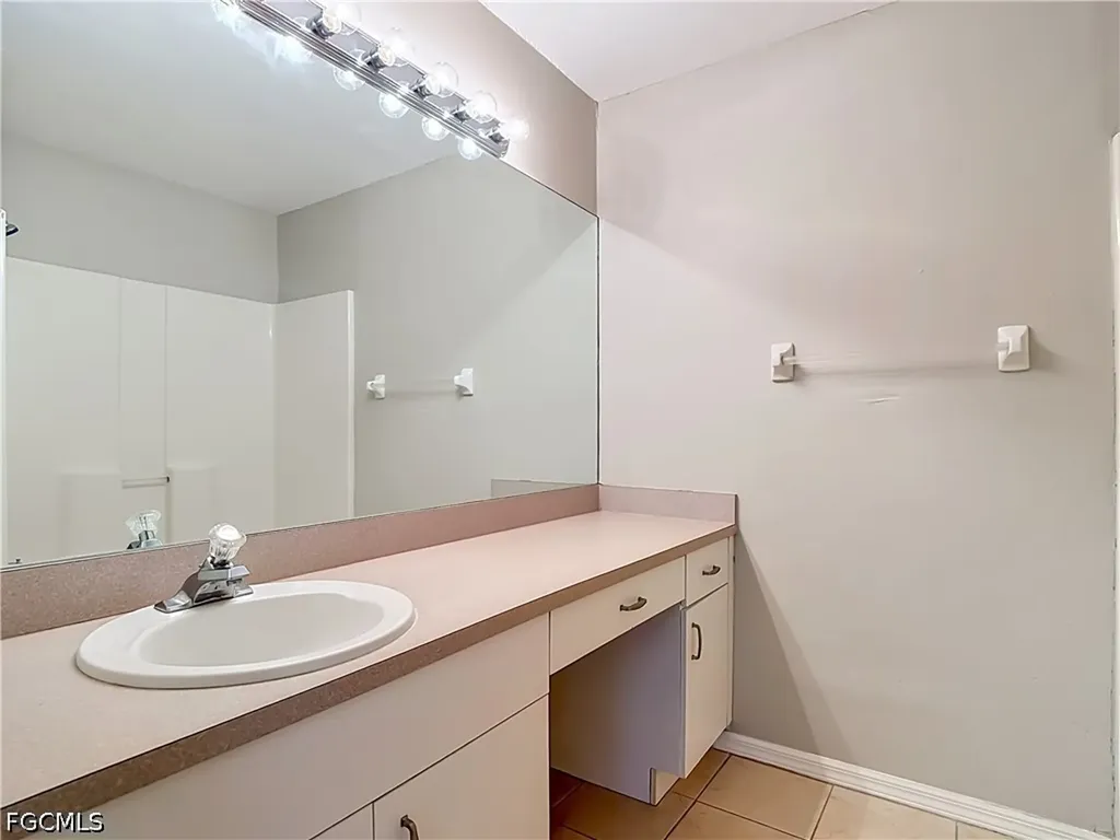 6117 Kramer Avenue Fort Myers FL 33905