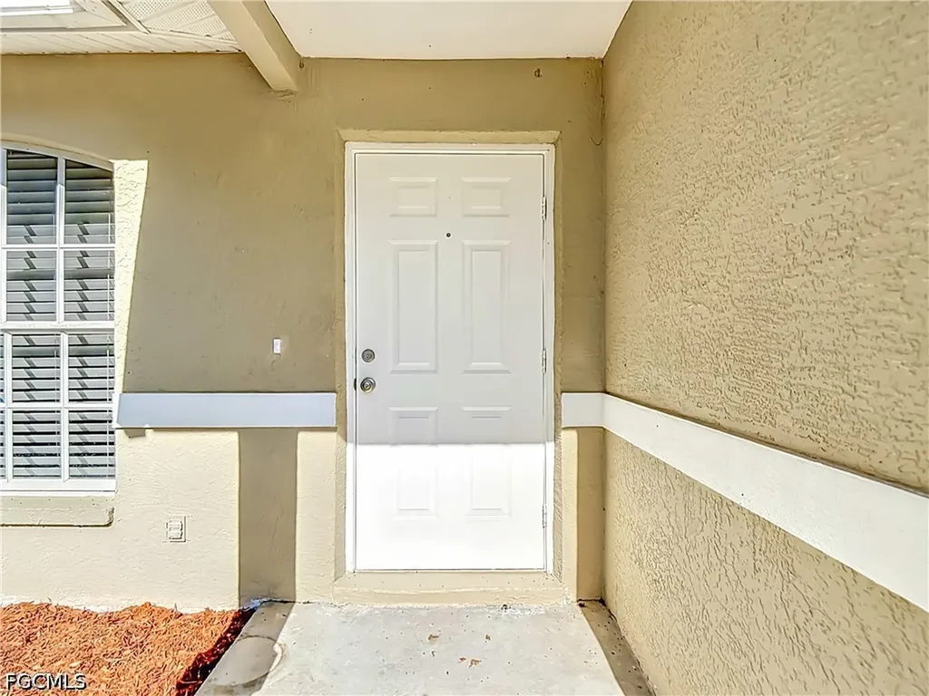 6117 Kramer Avenue Fort Myers FL 33905
