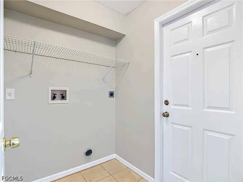 6117 Kramer Avenue Fort Myers FL 33905