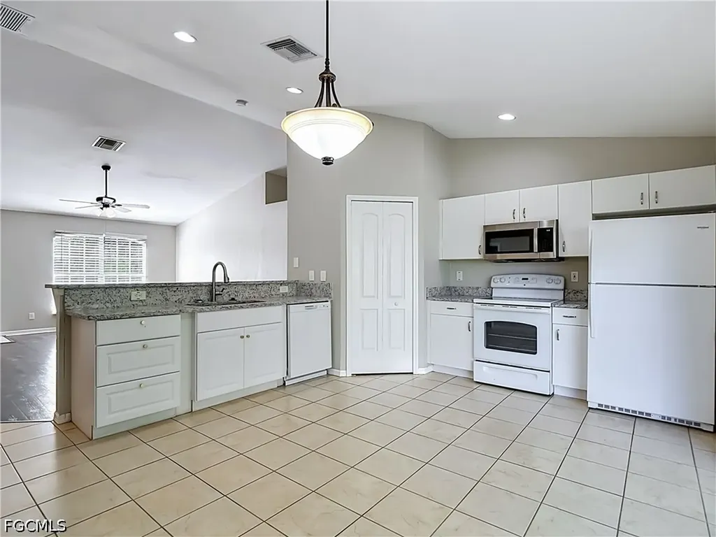 6117 Kramer Avenue Fort Myers FL 33905