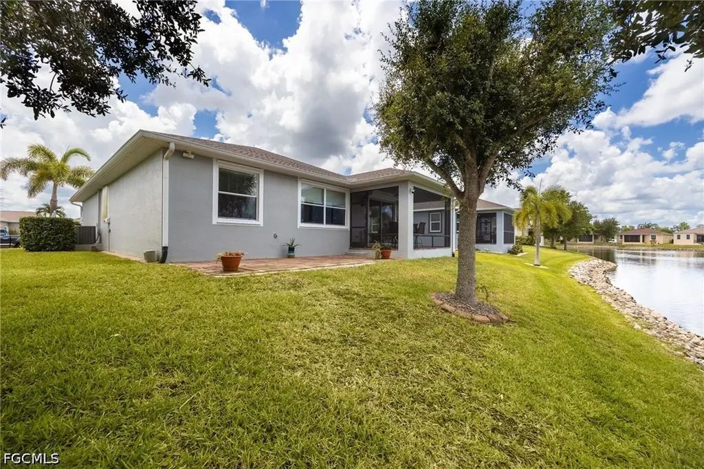 8648 Lake Front Court Punta Gorda FL 33950