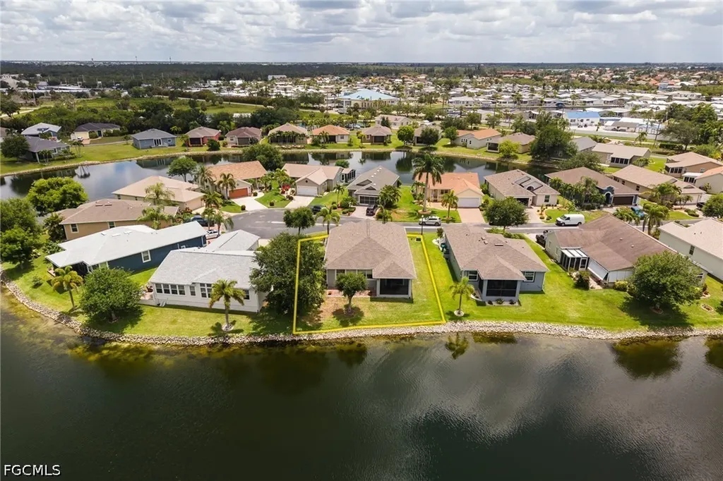 8648 Lake Front Court Punta Gorda FL 33950