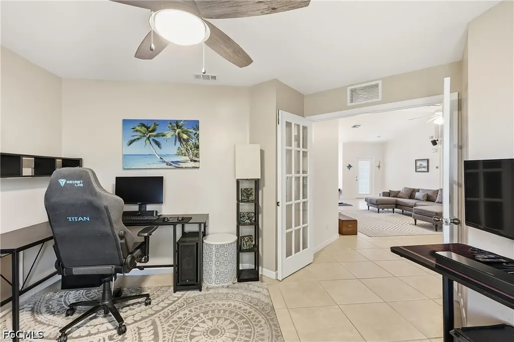 4301 NE 9th Place Cape Coral FL 33909