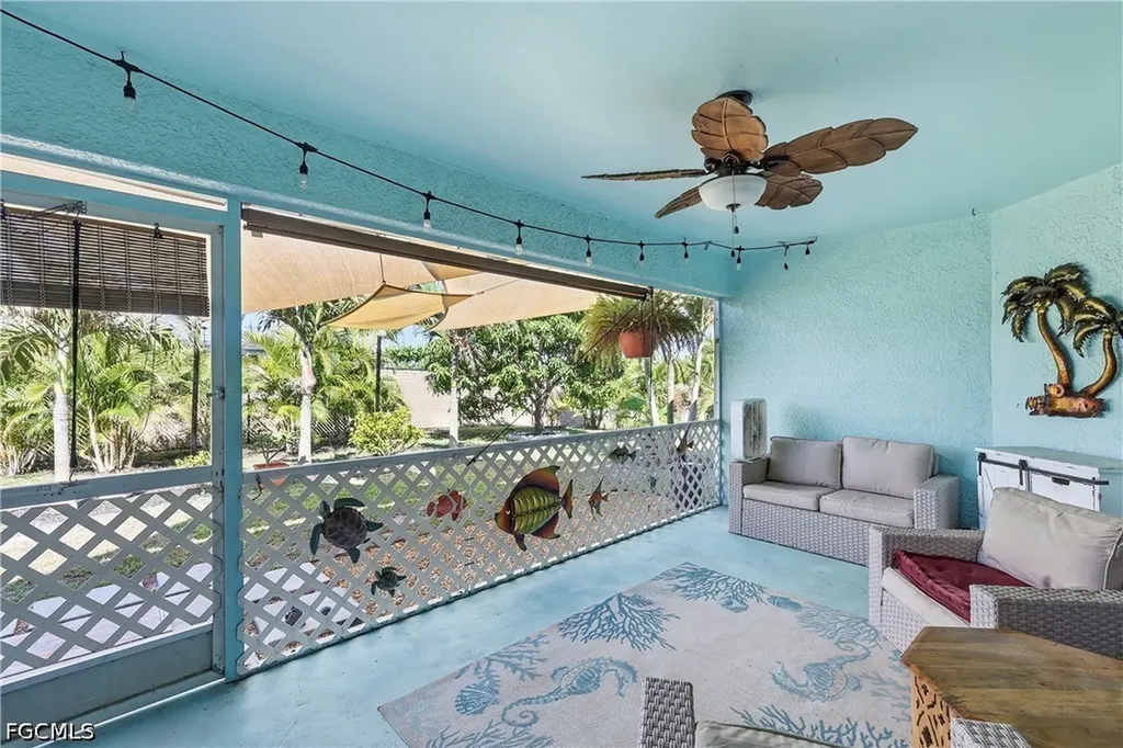 4301 NE 9th Place Cape Coral FL 33909