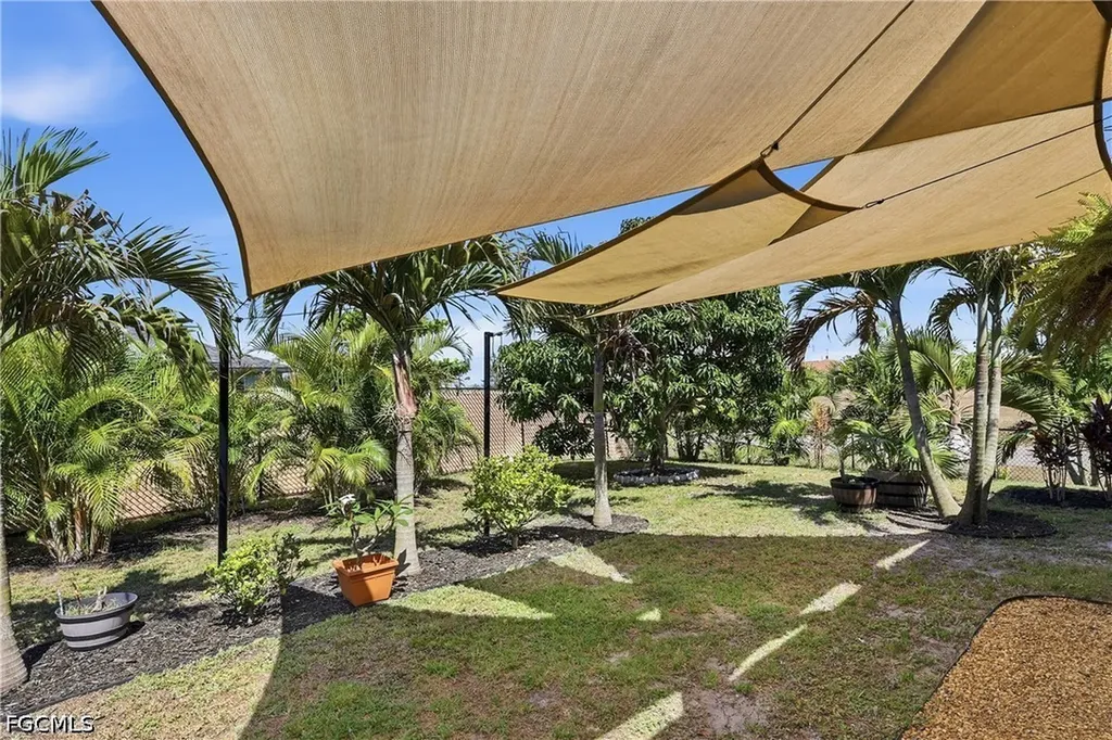 4301 NE 9th Place Cape Coral FL 33909