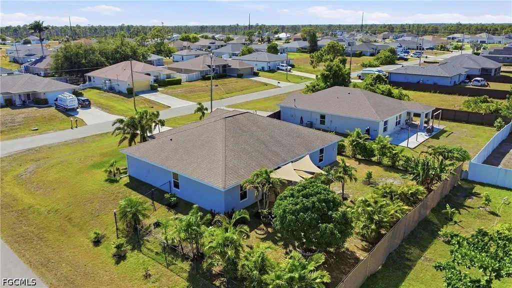 4301 NE 9th Place Cape Coral FL 33909