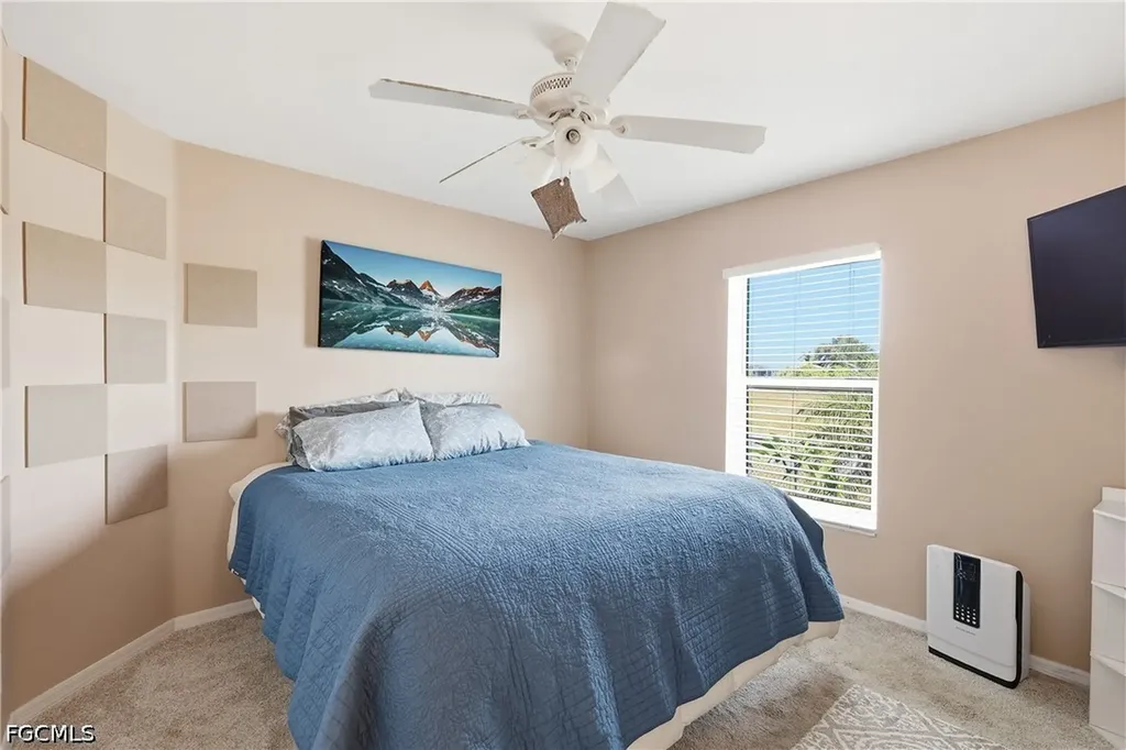 4301 NE 9th Place Cape Coral FL 33909