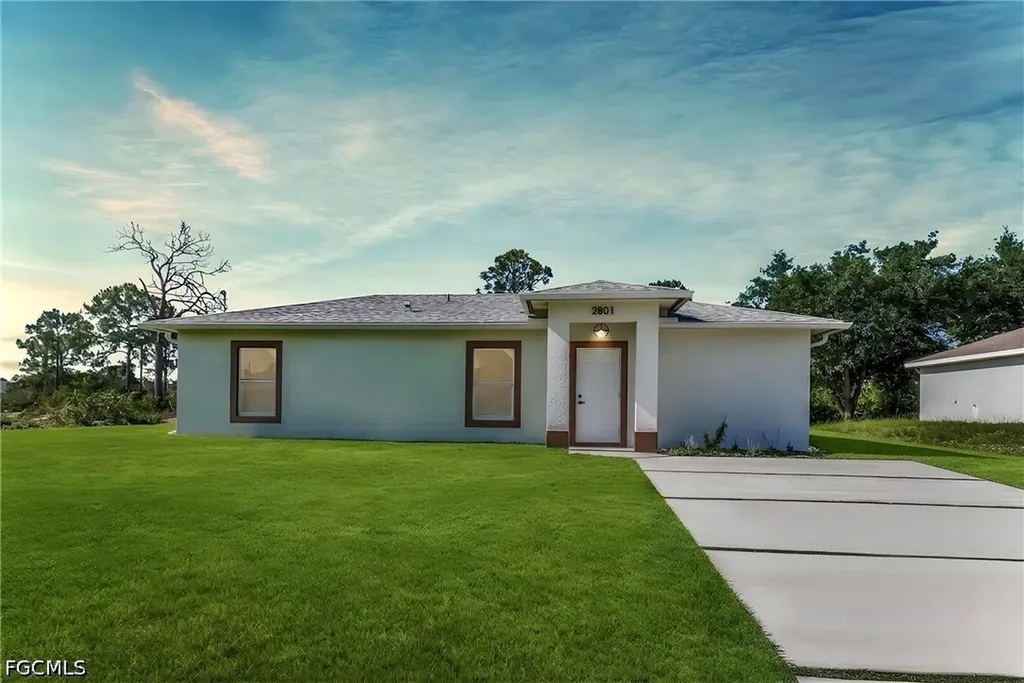 2801 42nd Street W Lehigh Acres FL 33971