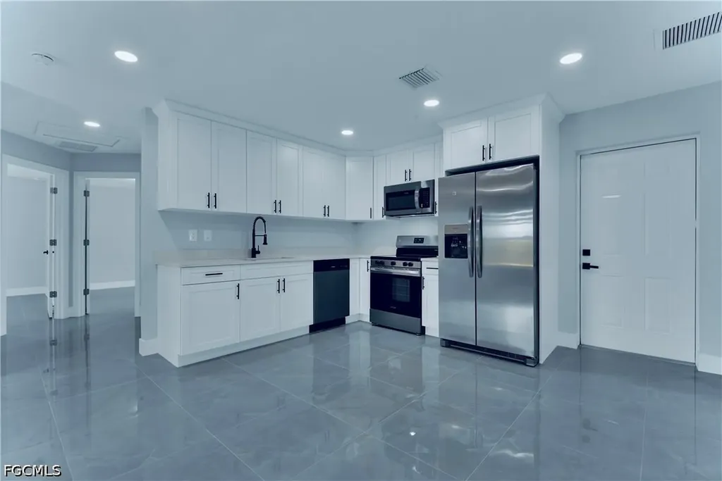 2801 42nd Street W Lehigh Acres FL 33971