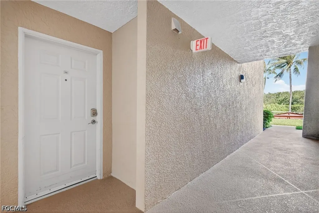 8659 River Homes Lane Bonita Springs FL 34135