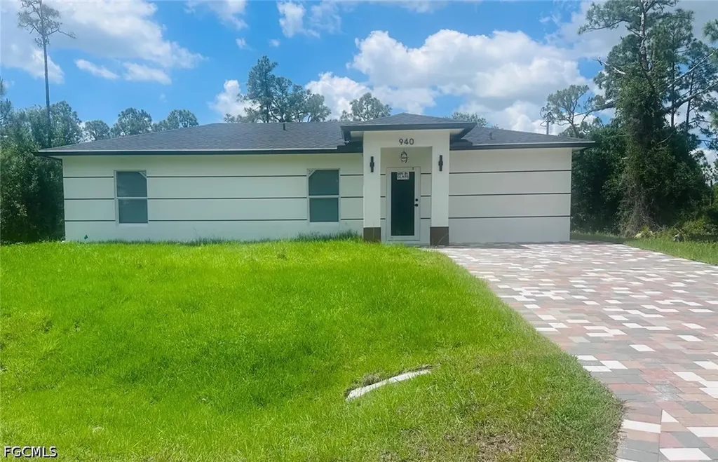 940 Berg Street E Lehigh Acres FL 33974