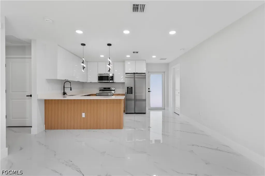 940 Berg Street E Lehigh Acres FL 33974