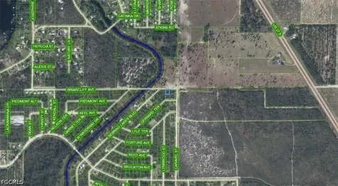 4112 Sebring Lakes Boulevard Sebring FL 33875