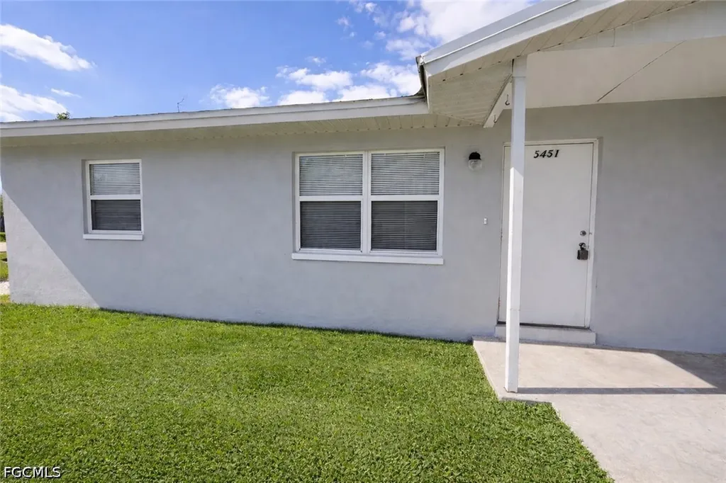 5451 11th Avenue Fort Myers FL 33907