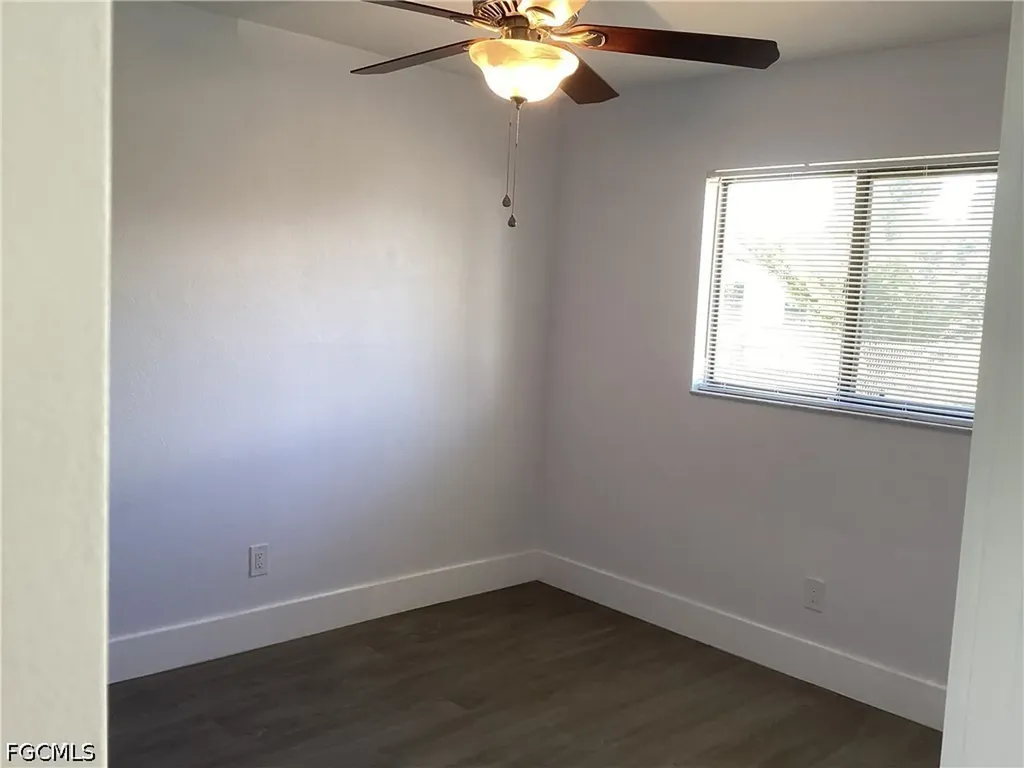 1123 NE 15th Lane Cape Coral FL 33909