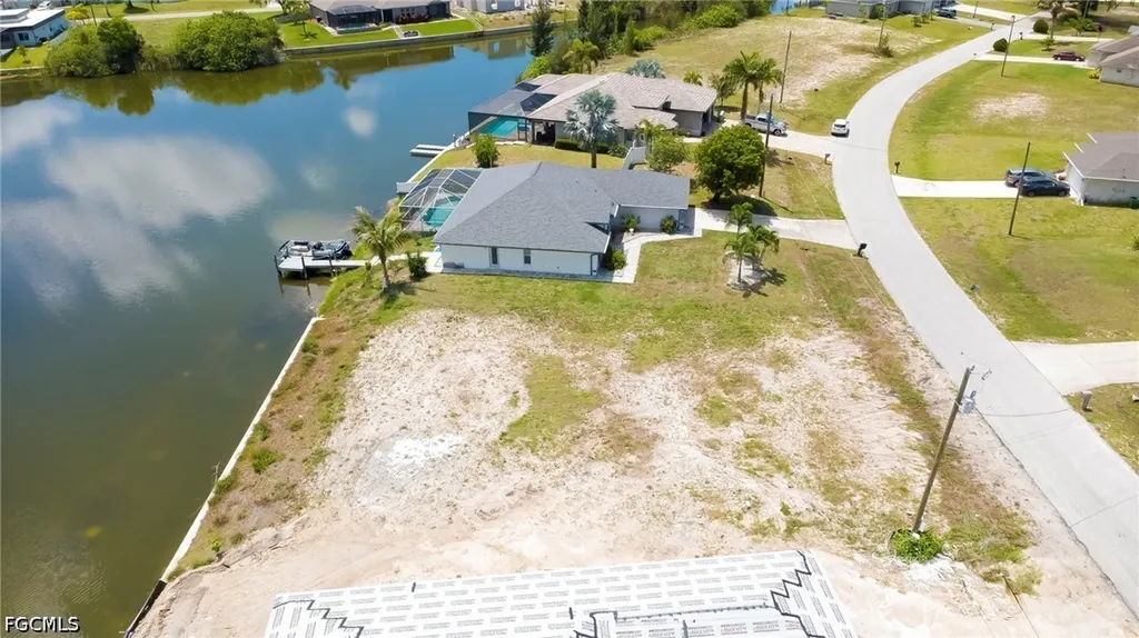 1227 NW 20th Place Cape Coral FL 33993