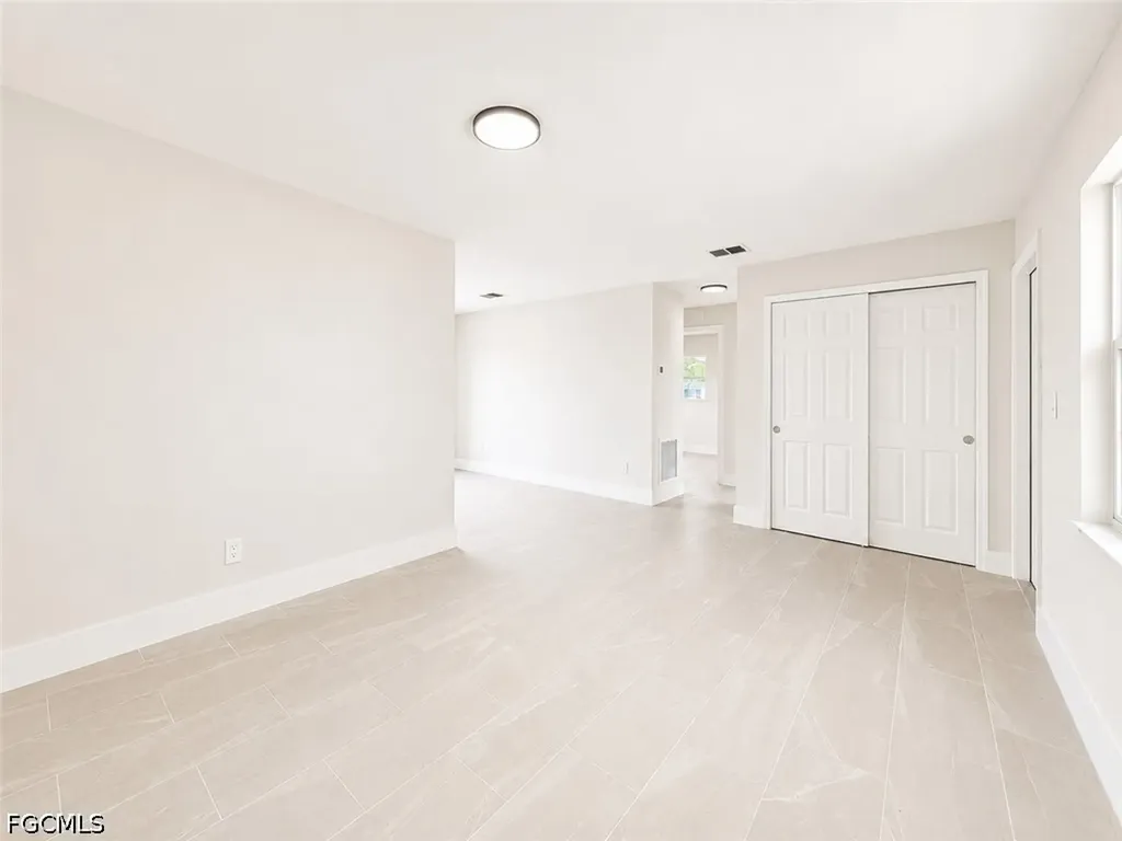 5422 9th Avenue Fort Myers FL 33907