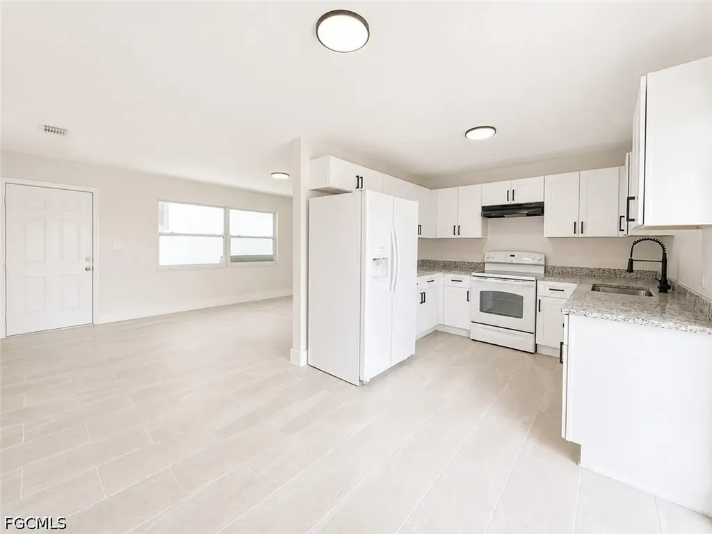 5422 9th Avenue Fort Myers FL 33907