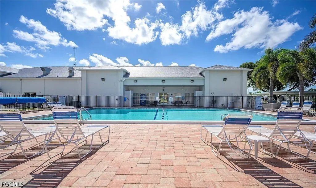 228 Poinsettia Drive Fort Myers FL 33905