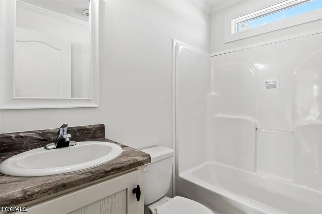 228 Poinsettia Drive Fort Myers FL 33905